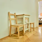 Chic Apartment - Near U3 Metro